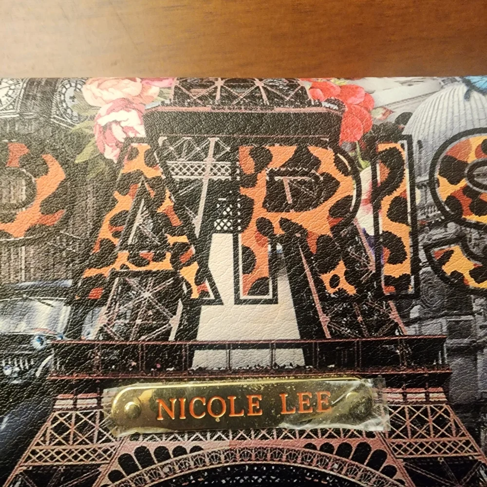 Nicole Lee Faux Leather Trifold Wallet "PARIS" New no Tags - Picture 2 of 14